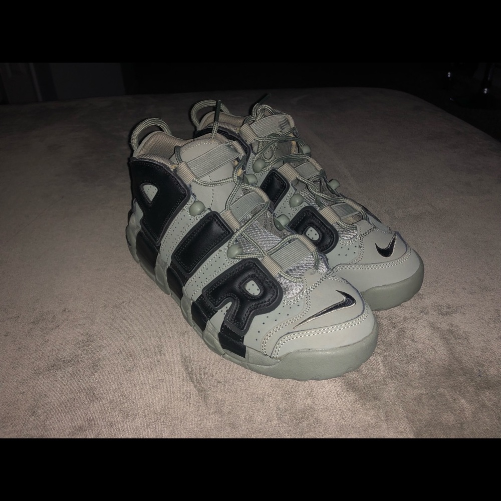 Nike Uptempo Dark Stucco ( olive green )